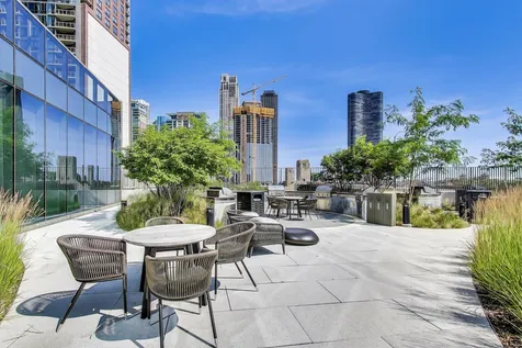 211 North Harbor Drive Chicago IL 60601