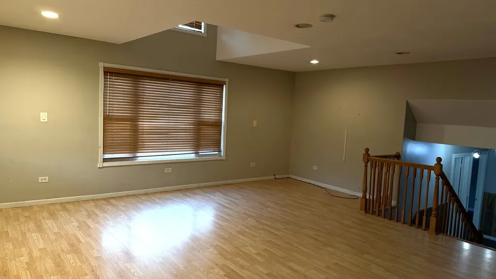 1373 Glen Ellyn Road Glendale Heights IL 60139