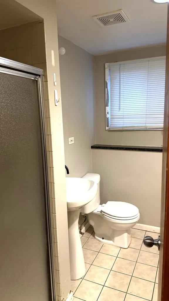 1373 Glen Ellyn Road Glendale Heights IL 60139