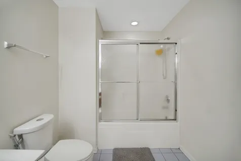 439 Bay Tree Circle Vernon Hills IL 60061