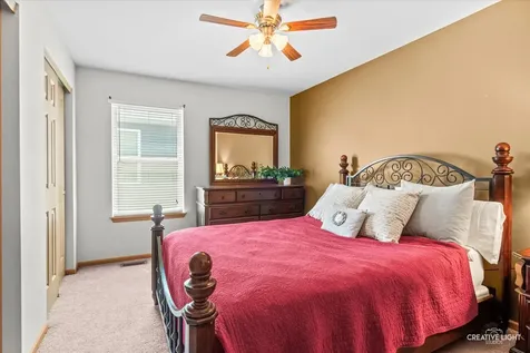 786 Bonaventure Drive Oswego IL 60543