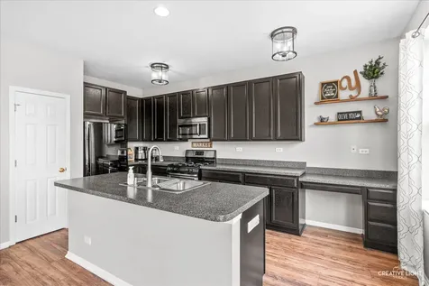 786 Bonaventure Drive Oswego IL 60543