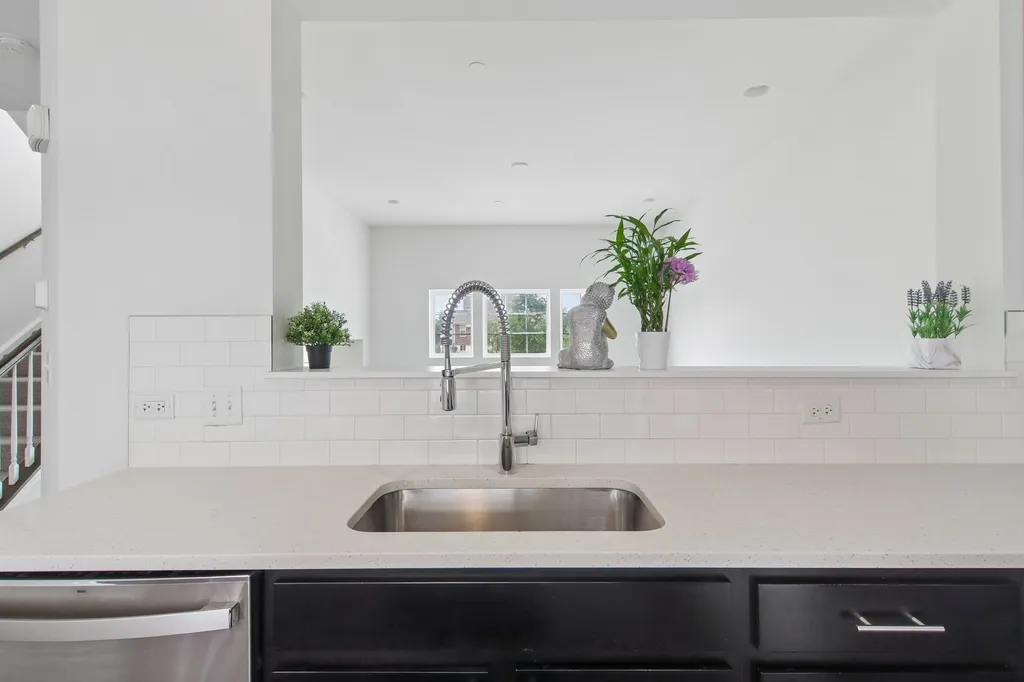 4425 Monroe Court Naperville IL 60564