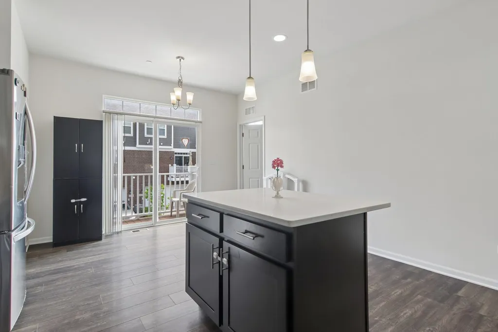 4425 Monroe Court Naperville IL 60564