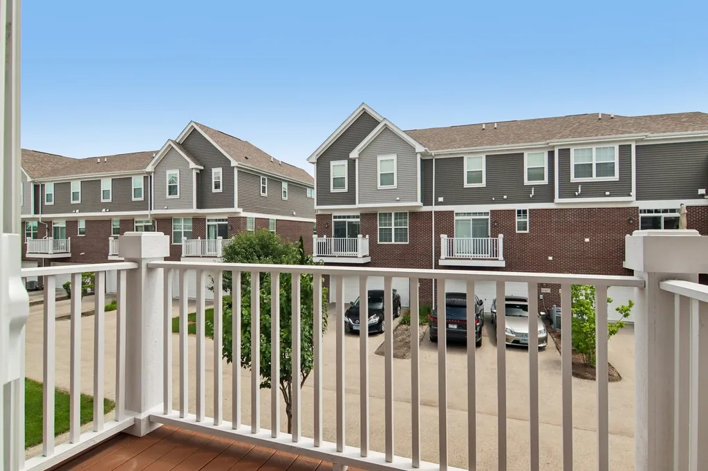 4425 Monroe Court Naperville IL 60564