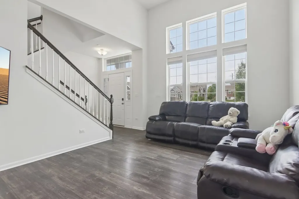 4425 Monroe Court Naperville IL 60564