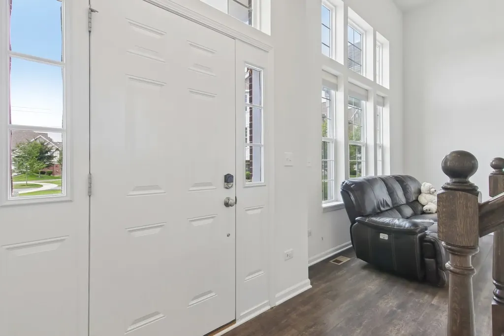 4425 Monroe Court Naperville IL 60564
