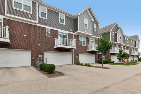 4425 Monroe Court Naperville IL 60564