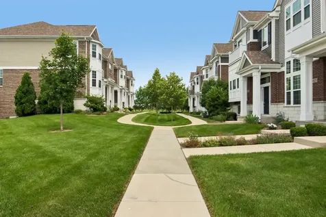 4425 Monroe Court Naperville IL 60564