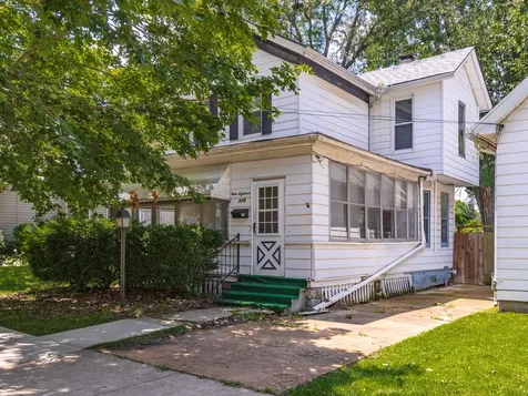 918 North Oak Street Bloomington IL 61701