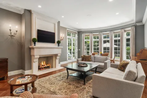 1128 Mt. Pleasant Road Winnetka IL 60093