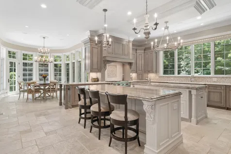 1128 Mt. Pleasant Road Winnetka IL 60093