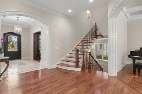 1128 Mt. Pleasant Road Winnetka IL 60093