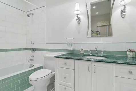 1128 Mt. Pleasant Road Winnetka IL 60093