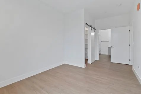 3140 North Clybourn Avenue Chicago IL 60657
