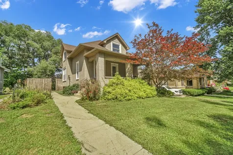 1337 Campbell Avenue Lasalle IL 61301
