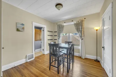 1337 Campbell Avenue Lasalle IL 61301
