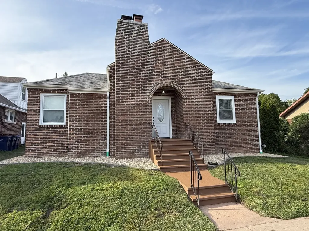 437 10TH Place Lasalle IL 61301