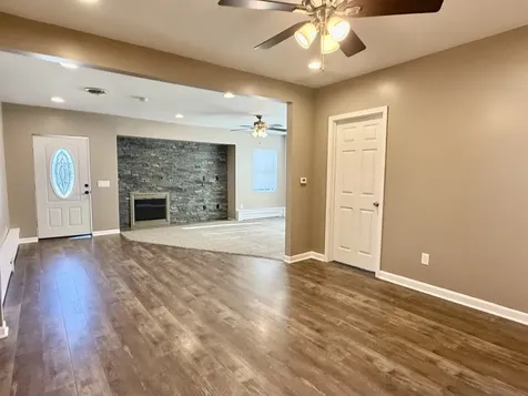 437 10TH Place Lasalle IL 61301