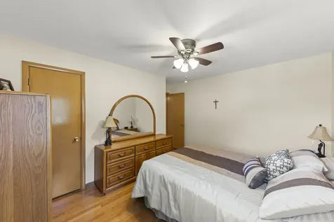 261 South Mayfair Place Chicago Heights IL 60411