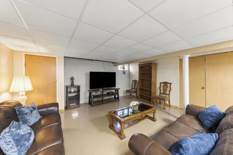261 South Mayfair Place Chicago Heights IL 60411