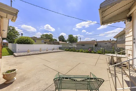 261 South Mayfair Place Chicago Heights IL 60411