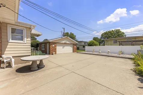 261 South Mayfair Place Chicago Heights IL 60411