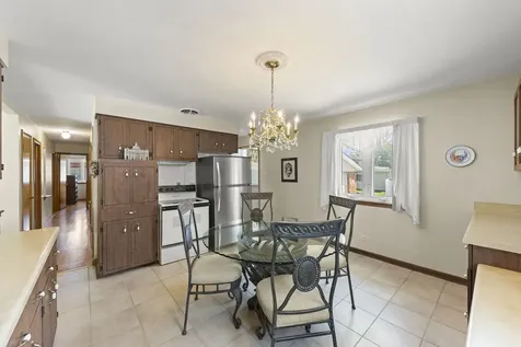 261 South Mayfair Place Chicago Heights IL 60411