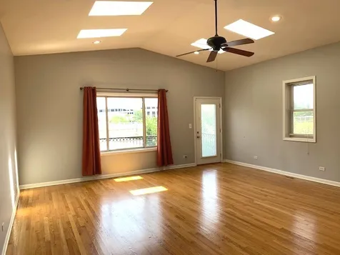 1327 West Walton Street Chicago IL 60642