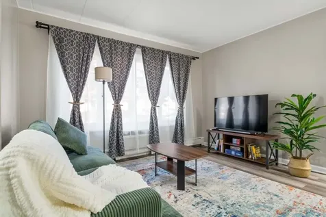 816 West Saint James Street Arlington Heights IL 60005