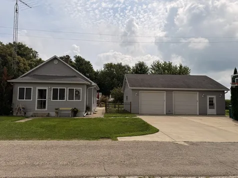 310 South 2nd Street Standard IL 61363