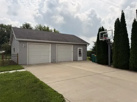 310 South 2nd Street Standard IL 61363