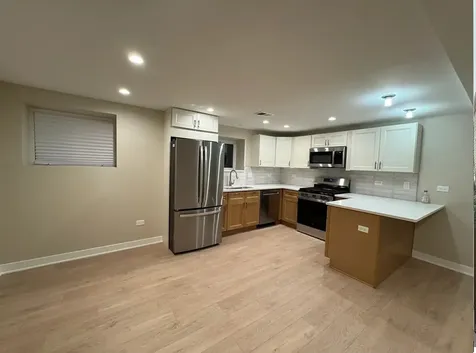 3921 North Saint Louis Avenue Chicago IL 60618