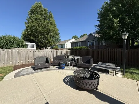 828 Bohannon Circle Oswego IL 60543