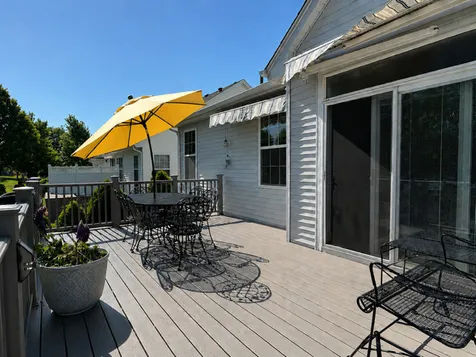 828 Bohannon Circle Oswego IL 60543