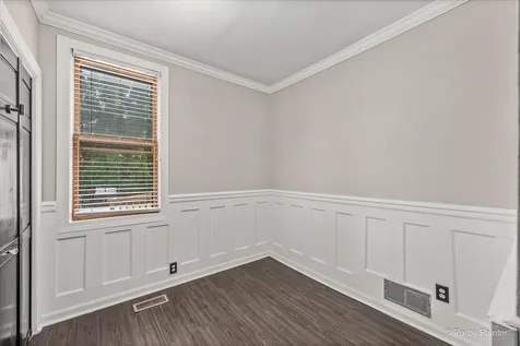 5016 North Oak Street Crystal Lake IL 60012