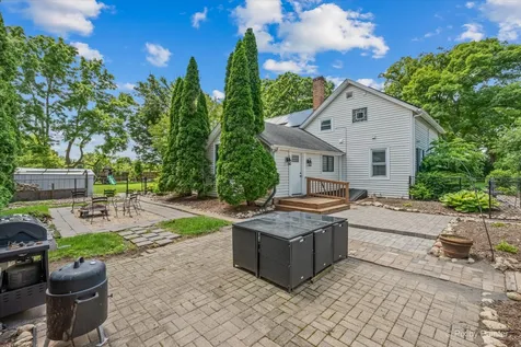 5016 North Oak Street Crystal Lake IL 60012