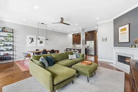 2642 West Chicago Avenue Chicago IL 60622