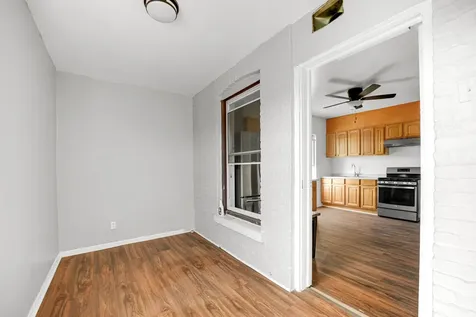 4757 South Rockwell Street Chicago IL 60632
