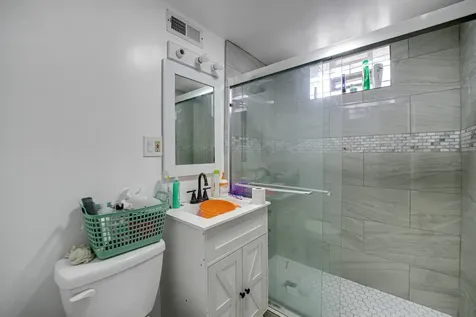 4757 South Rockwell Street Chicago IL 60632