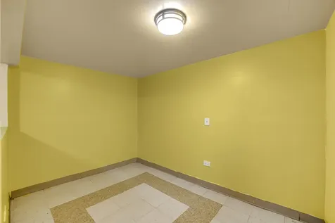 4757 South Rockwell Street Chicago IL 60632