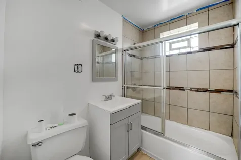 4757 South Rockwell Street Chicago IL 60632