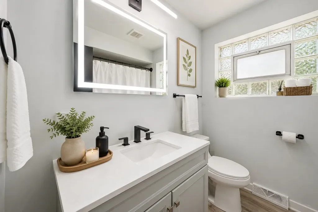2524 West 45th Street Chicago IL 60632