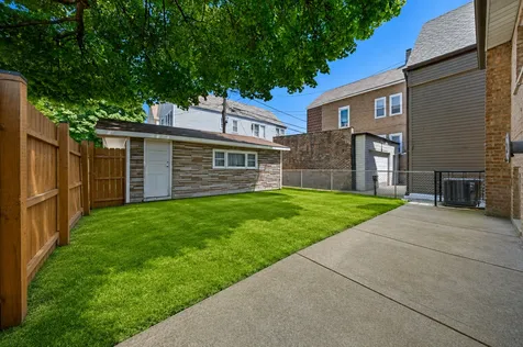 2524 West 45th Street Chicago IL 60632