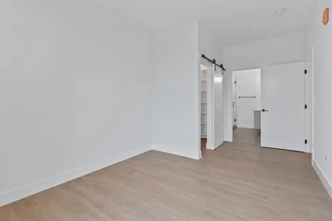 3140 North Clybourn Avenue Chicago IL 60657