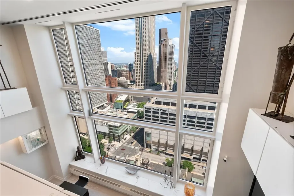 161 East Chicago Avenue Chicago IL 60611