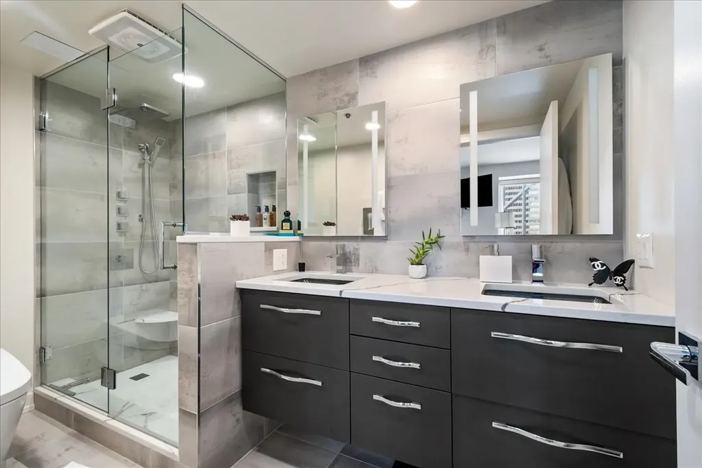 161 East Chicago Avenue Chicago IL 60611