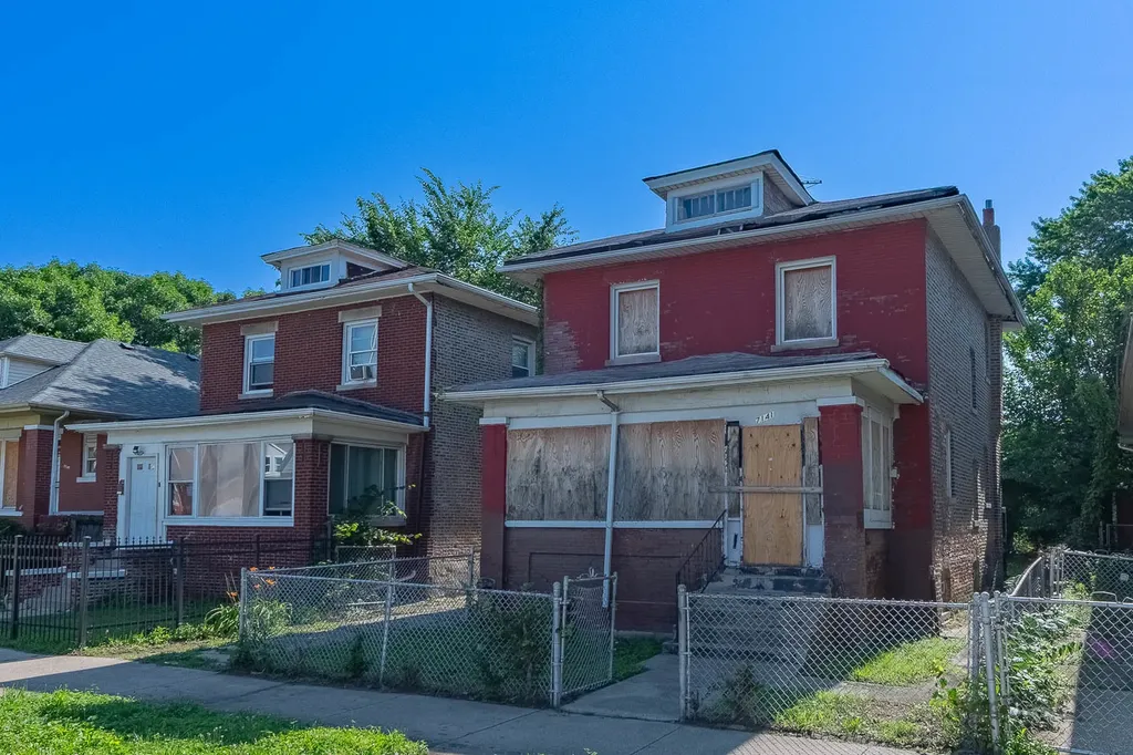 7141 South Woodlawn Avenue Chicago IL 60619