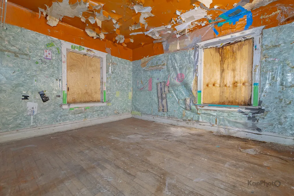 7141 South Woodlawn Avenue Chicago IL 60619