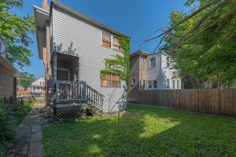 7141 South Woodlawn Avenue Chicago IL 60619